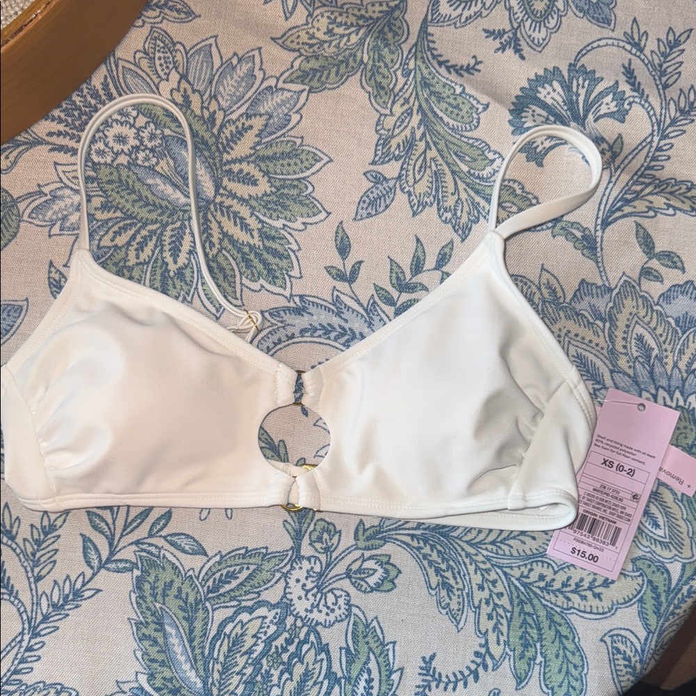 🛍5 for $20 🛍️ Wild Fable White Bikini with Minimalist Design